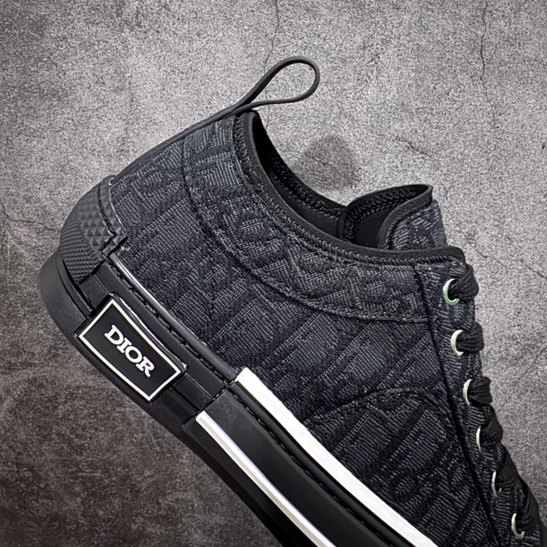 图片[7]-【广东纯原版本】Dior B23 Oblique High Top Sneakers 迪奥“CD重影”系列 Cactus jack x Dior 联名款nn东莞纯原 原版购入再次全新升级全鞋细节到材料到包装大幅度提升改正市面最强版本 可对比 历史最高FK （全套原版一致配件包装）n羊皮贴底拉帮 原装耐弯折耐高温EVC饰片材质 迄今为止唯一原装版本 采用原厂科技面料 无色差问题 随意对比公司 鞋面网纱一比一打样开发 原版一致大底 正确后跟弧度 后尾巴双针走线 完美楦形 尺码：39 40 41 42 43 44 45 46 编码：HH390420-莆田鞋批发中心