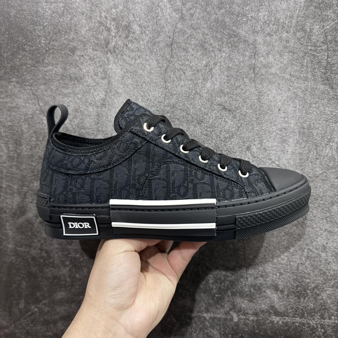 【广东纯原版本】Dior B23 Oblique High Top Sneakers 迪奥“CD重影”系列 Cactus jack x Dior 联名款nn东莞纯原 原版购入再次全新升级全鞋细节到材料到包装大幅度提升改正市面最强版本 可对比 历史最高FK （全套原版一致配件包装）n羊皮贴底拉帮 原装耐弯折耐高温EVC饰片材质 迄今为止唯一原装版本 采用原厂科技面料 无色差问题 随意对比公司 鞋面网纱一比一打样开发 原版一致大底 正确后跟弧度 后尾巴双针走线 完美楦形 尺码：39 40 41 42 43 44 45 46 编码：HH390420-莆田鞋批发中心