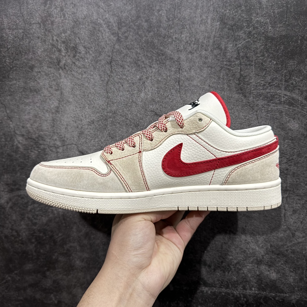 图片[2]-【定制版】Air Jordan 1 Low AJ1 乔1 斯图西联名 卡其红勾 高端定制 低帮复古篮球鞋 SJ9950-040rn#定制鞋盒 大厂纯原品质出货 超高清洁度 皮料切割干净无任何毛边 细节完美 r 尺码：36 36.5 37.5 38 38.5 39 40 40.5 41 42 42.5 43 44 44.5 45 编码：HXS320340-莆田鞋批发中心