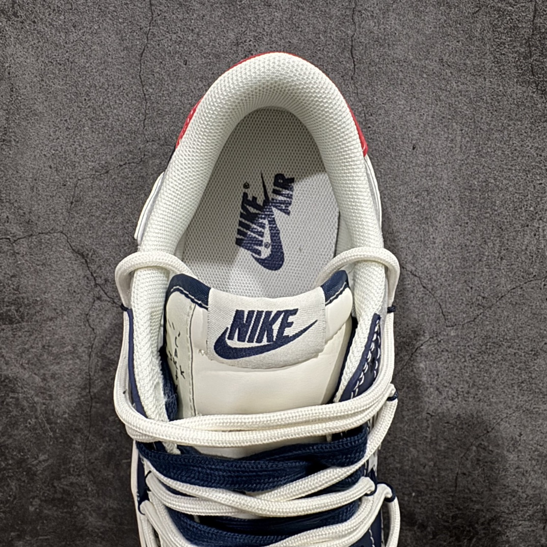 图片[8]-【定制版】Travis Scott x Fragment Design x Air Jordan 1 Low OG SP AJ1 乔1 涂鸦抽绳 低帮文化休闲板鞋 XS3186-203rn#多方联名合作融合了Travis Scott 独特的音乐风格，藤原浩个性的设计风格以及Jordan品牌的经典元素 使其成为一双具有独特身份和价值的鞋子 清新而立体的外观加上联名标识更突出了其独特身份 这种配色方案显示出活力和时尚感 在视觉上引人注目  鞋身的质感和细腻的细节处理使其显得高端而格调十足  这款“倒钩”联名是设计与创意完美结合  融合多方的个性风格是一款备受瞩目的潮流鞋款r 尺码：36 36.5 37.5 38 38.5 39 40 40.5 41 42 42.5 43 44 44.5 45  编码：HXS340360-莆田鞋批发中心