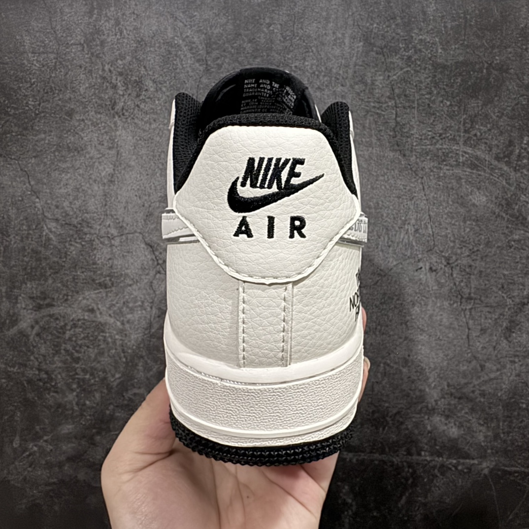 图片[4]-【定制版】Nike Air Force 1 Low 07 x The North Face x CDG 白黑小钩满天星n原楦头原纸板 打造纯正低帮空军版型 专注外贸渠道 全掌内置蜂窝气垫原盒配件 原厂中底钢印、拉帮完美官方货号：BB7518 013 Size：36 36.5 37.5 38 38.5 39 40 40.5 41 42 42.5 43 44 44.5 45 编码：HXS310320-莆田鞋批发中心