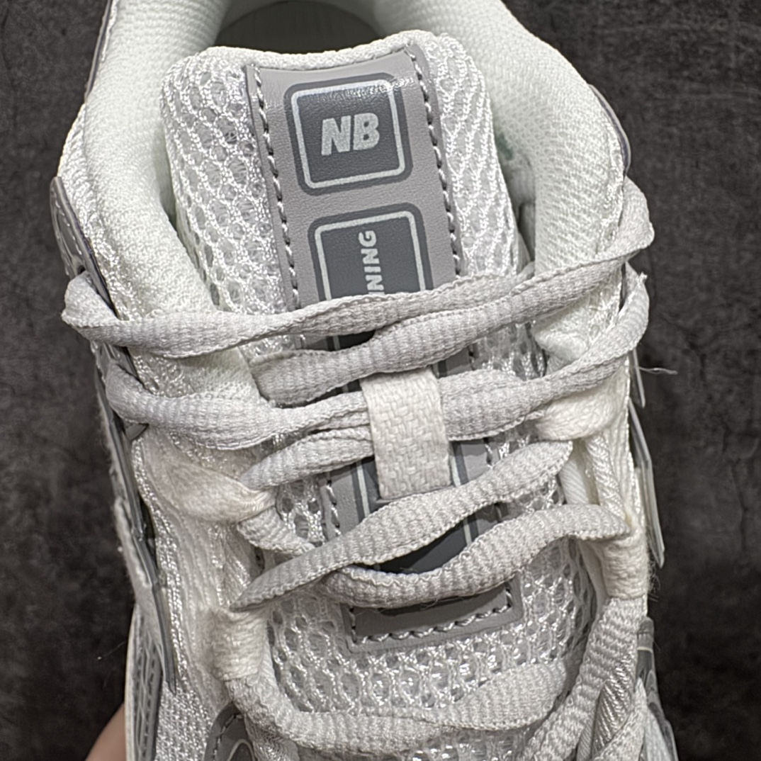 图片[7]-【DT纯原版】New Balance NB1906 复古跑鞋 M1906RJMnn全新版本 DT大厂出品n市场第一梯队品质 绝对秒杀市场货n完美版型 正确组合大底 价格一步到位‼️ 全套原楦原纸板原厂数据开发进口三明治网面 原装进口皮料正确绒感卡色正确中底拉帮中底网布细节原厂标裁 带紫光防伪 定制后跟透明水晶模块 冲裁组合大底贴合程度胶水上色把控完美 整洁度挑战全网艺术家 多道序QC把关品质完善 匠心打造 耗时多月开发完成 工艺极其复杂难度可想而知 新开独立私模大底 正确六层组合大底 高端零售专供产物Size：36 37 37.5 38 38.5 39 40 40.5 41 42 42.5 43 44 45 编码：DL260290-莆田鞋批发中心