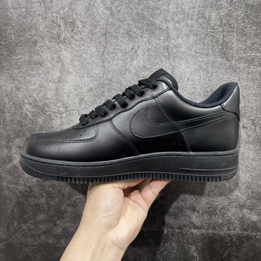 图片[2]-【XC纯原】Air Force 1 Low AF1空军纯黑低帮 亮面 CW2288-001 抄底的价格 完美品质 完全吊打市场所有同价位上下版本 偏软质头层皮料 完美鞋型 钩子裁边清洁度无敌！ 针车走线图片放大看相当整齐，鞋带口冲孔与鞋头冲孔非常圆润干净 无任何毛边，正确做旧鞋带金属铁片，中底走线 鞋垫刷胶 大底含气垫都是基本操作！独家有货，全码可接！ 尺码：36-46含尖版本 目前此价位你能找到的最优的一个版本没有之一-选品中心
