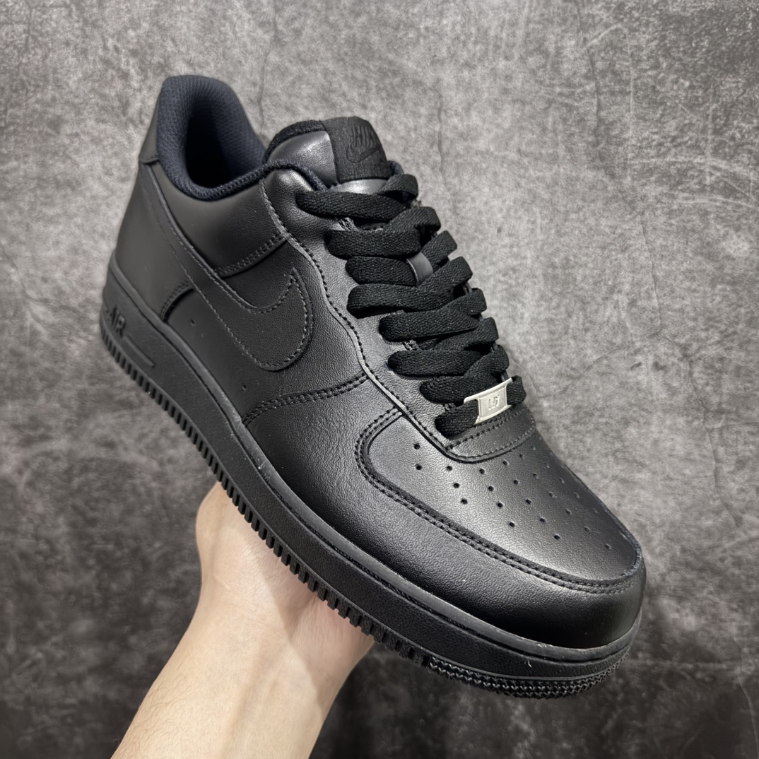 图片[3]-【XC纯原】Air Force 1 Low AF1空军纯黑低帮 亮面 CW2288-001 抄底的价格 完美品质 完全吊打市场所有同价位上下版本 偏软质头层皮料 完美鞋型 钩子裁边清洁度无敌！ 针车走线图片放大看相当整齐，鞋带口冲孔与鞋头冲孔非常圆润干净 无任何毛边，正确做旧鞋带金属铁片，中底走线 鞋垫刷胶 大底含气垫都是基本操作！独家有货，全码可接！ 尺码：36-46含尖版本 目前此价位你能找到的最优的一个版本没有之一-选品中心