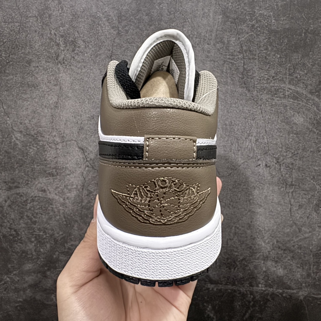 图片[4]-【K版】Air Jordan AJ1 Low 低帮黑白棕 553558-152n全新流水线出品 DT版本唯一平替选择 市场第二梯队最强版 全部原鞋开发 原楦原纸板开发 全鞋电脑针车 原厂内置全掌气垫 原盒内在原标 唯一Zp原版鞋带绑法 免检产品 全新2022版型 全头层皮料 完美零毛边处理 原厂配置全掌气垫 价格定位良心SIZE：36 36.5 37.5 38 38.5 39 40 40.5 41 42 42.5 43 44 44.5 45 46  编码：LJ210250-莆田鞋批发中心