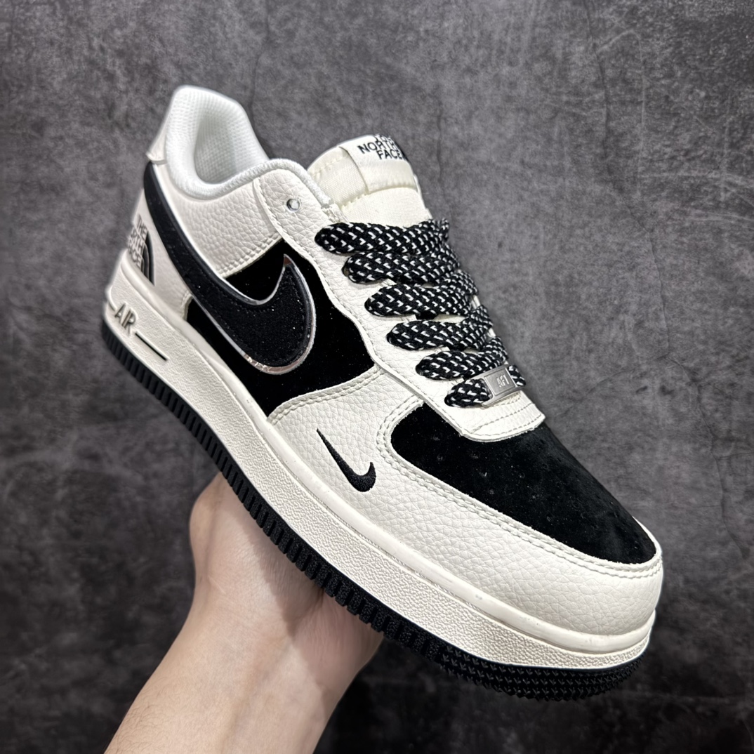 图片[3]-【定制版】海外限量发售NIke Air Force 1 \’07 Low “北面联名”空军一号 低帮 运动鞋 休闲鞋 折边针车 工艺难度大 原楦头原纸板 原装鞋盒 定制五金配件 内置全掌气垫 原厂鞋底货号：QY6818-523 Size：36 36.5 37.5 38 38.5 39 40 40.5 41 42 42.5 43 44 44.5 45 编码：CC280300-莆田鞋批发中心