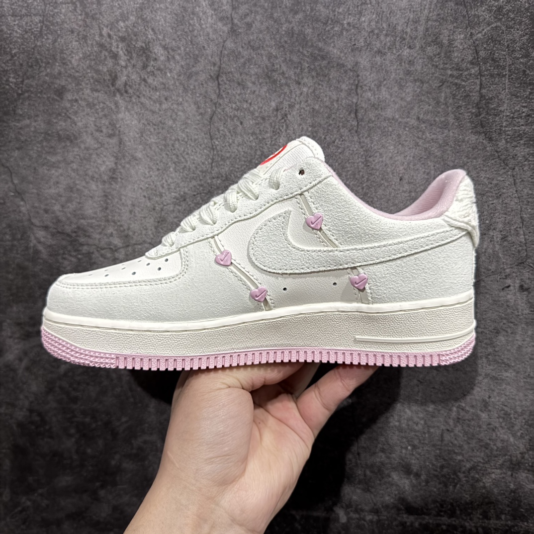 图片[2]-【公司级】Nk Air Force 1\’07 Low 情人节限定 空军一号 低帮休闲板鞋 HV5992-111rn#原楦头原纸板 原装鞋盒 内置全掌气垫 原厂鞋底 r 尺码：36 36.5 37.5 38 38.5 39 40 40.5 41 42 42.5 43 44 44.5 45 编码：LF270280-莆田鞋批发中心