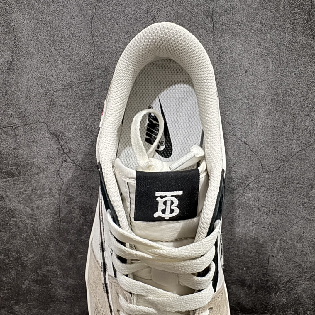 图片[8]-【定制版】海外爆款限量发售！公司级 Travis Scott x Fragment Design x Jordan Air Jordan 1 Low OG SP  “巴宝莉联名——米棕方格”  多方联名合作融合了Travis Scott 独特的音乐风格，藤原浩个性的设计风格以及Jordan品牌的经典元素 使其成为一双具有独特身份和价值的鞋子 清新而立体的外观加上联名标识更突出了其独特身份 这种配色方案显示出活力和时尚感 在视觉上引人注目  鞋身的质感和细腻的细节处理使其显得高端而格调十足  这款“倒钩”联名是设计与创意完美结合  融合多方的个性风格是一款备受瞩目的潮流鞋款  低帮休闲板鞋 定制鞋盒 大厂纯原品质出货 超高清洁度 皮料切割干净无任何毛边 细节完美 货号:DM7866-049n Size:36 36.5 37.5 38 38.5 39 40 40.5 41 42 42.5 43 44 44.5 45 编码：HXS320340-莆田鞋批发中心