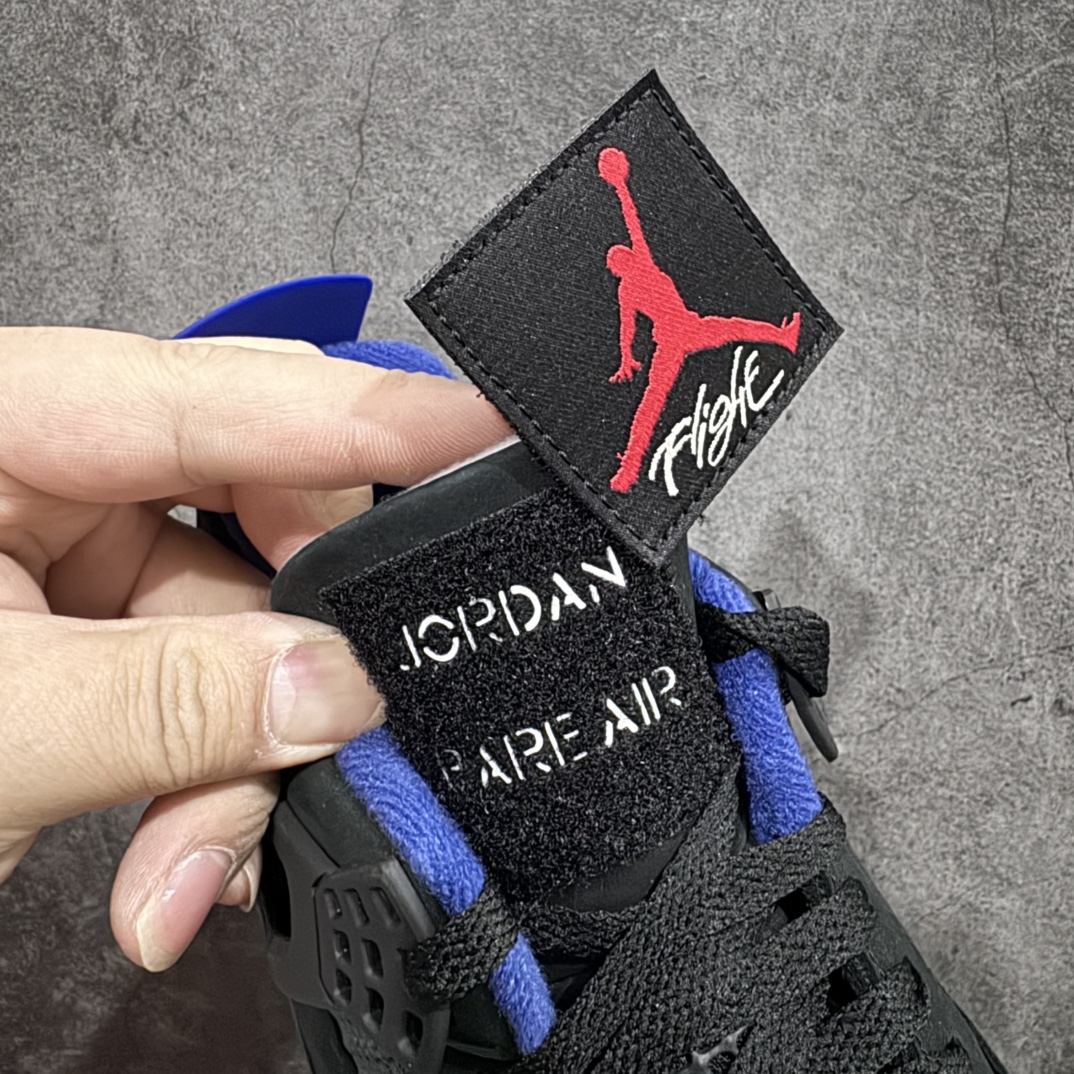 图片[7]-【PK纯原】 Air Jordan 4 Retro \”Lase\” AJ4 乔4黑灰蓝配色 FV5029-003n 全套原纸板楦头开发 原厂特供皮料加持 确保原汁原味 完美呈现四代版型 一比一鞋头弧度高度鞋身弧度 数据细节工艺流程均保持原鞋一致 原厂TPU网格鞋带扣 正确内里网布 菱角分明不变形无多余毛边 柔软性质感一致于原鞋 市场唯一原厂鞋扣模具 背面可见隐藏注塑口 原厂织唛标 原厂飞人电绣工艺 尾指中部跳三针 独家绑鞋带手法 印刷中底布 四线拉帮 米色美纹纸贴合固定 进口港宝加持 后跟自然饱满 全鞋荧光划线卡点 追求极致完美 每一双都是工艺品 多重QC质检 超越公司货的品控标准 实实在在的免检产品 rn采用经典的黑色、蓝色和中性灰色为配色方案，以白色皮革鞋面，鞋头采用中性灰色覆面，鞋眼、中底、鞋跟片和鞋舌上的Jumpman标志均采用军蓝色撞色设计，最后以黑色、蓝色和灰色橡胶外底，鞋跟搭配白色“Nike Air”Logo完善设计。r 尺码：40 40.5 41 42 42.5 43 44 44.5 45 46 47.5 48.5 49 50.5 编码：T440460-莆田鞋批发中心