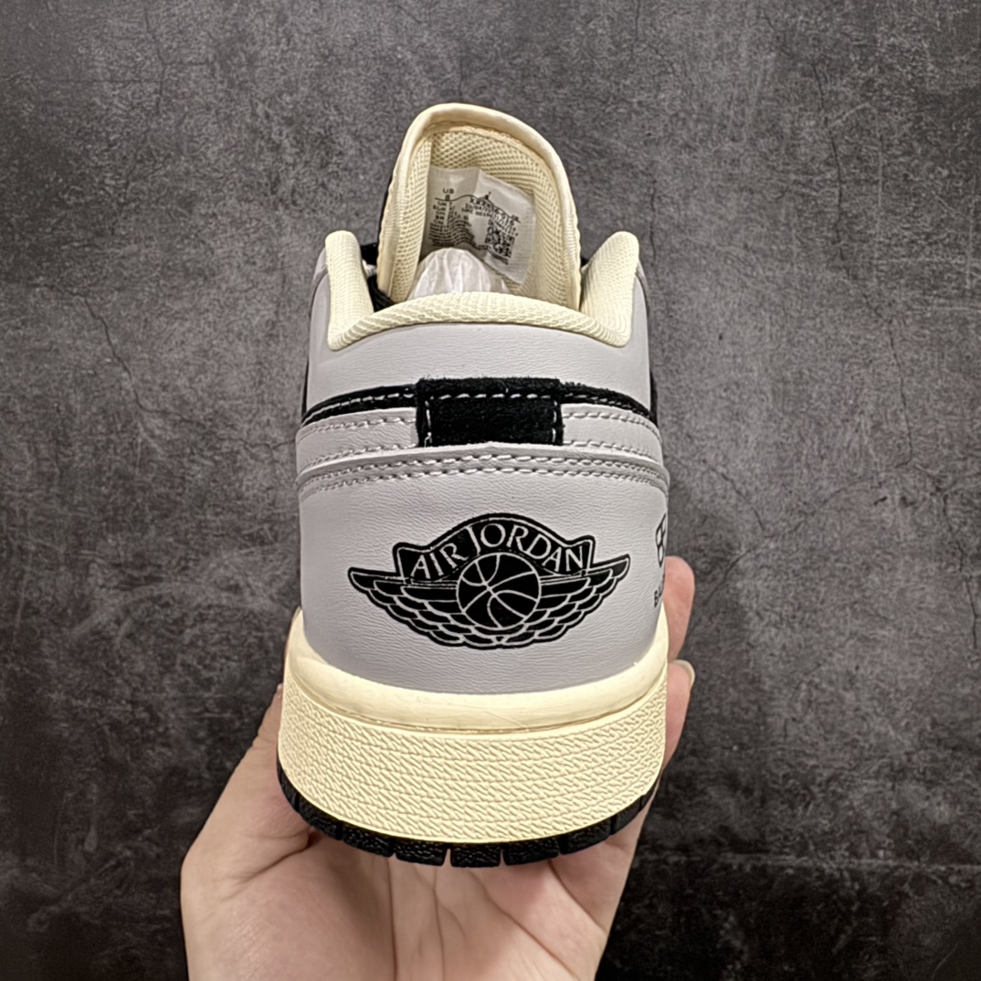 图片[4]-【定制版】Air Jordan 1 Retro Low x Balenciaga 灰黑小钩n官方同步新色 原装级产物n拒绝公底 立体鞋型 细节完美 高清洁度购置公司同步原材料 原汁原味 忠于原版 货号：XX2416 016n码数：36 36.5 37.5 38 38.5 39 40 40.5 41 42 42.5 43 44 44.5 45 编码：CC280300-莆田鞋批发中心