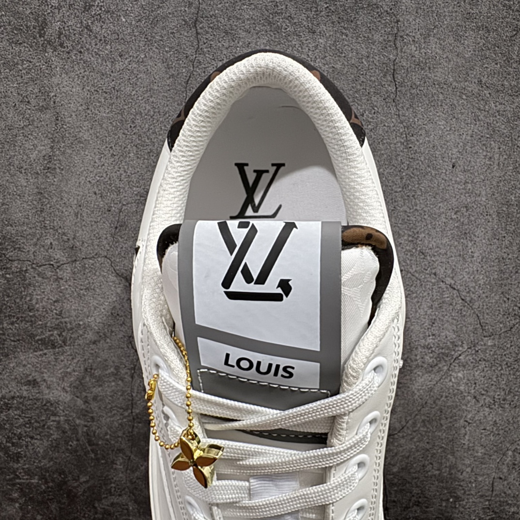 图片[7]-【广东纯原版本】LOUIS VUITTON Charlie 牛仔布 拼接低帮 时尚板鞋男士低帮运动鞋n头层牛皮打造，皮质柔软细腻n脚感舒适透气！轻盈原版大底nMonogram 花卉装饰，鞋舌和侧面饰有 Lv品牌字母，n细节处处彰显设计师用心！ Size：35-45 编码：KH380400-莆田鞋批发中心