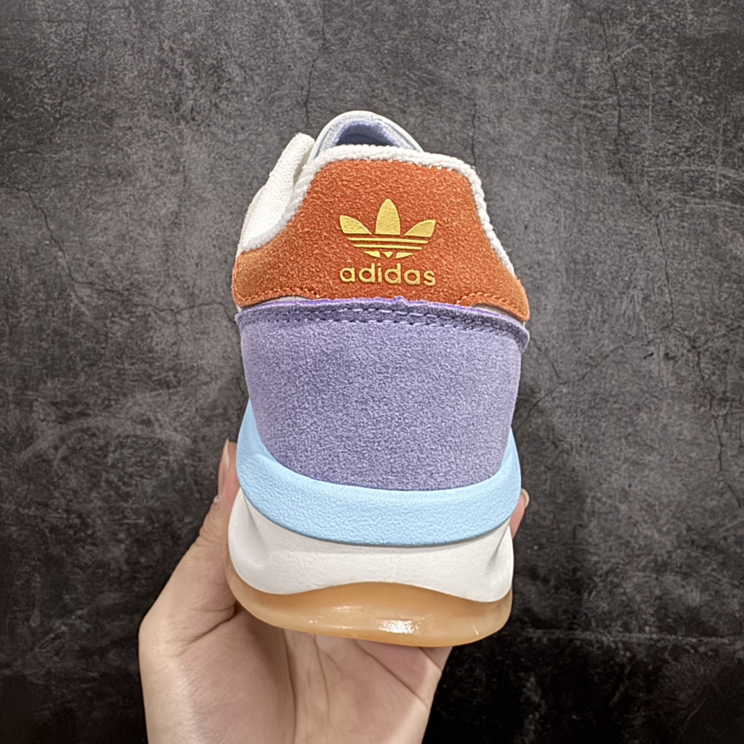 图片[4]-【公司级】Adidas originals SL 72 RTNr超轻便透气复古慢跑鞋rn鞋头的设计饱满圆润 r鞋面是翻毛皮和尼龙材质结合 上脚舒适柔软r橡胶大底非常耐磨防滑 包裹性很好 整体纤长r 货号：JQ0957r 尺码：36 36.5 37.5 38 38.5 39 40 40.5 41 42 42.5 43 44 44.5 45 编码：WE200210-莆田鞋批发中心