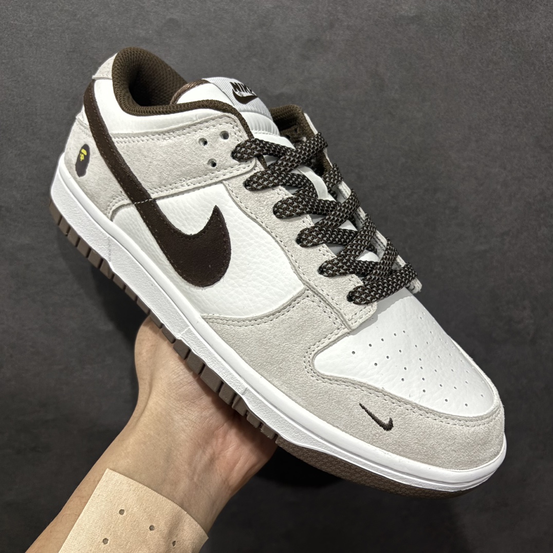 图片[3]-【定制版】海外爆款限量发售！公司级 Nike SB Dunk Low“BAPE系列——猪八棕勾” 周年高端定制 低帮休闲板鞋 定制鞋盒 大厂纯原品质出货 超高清洁度 皮料切割干净无任何毛边 细节完美货号：KK1888-011nSize:36 36.5 37.5 38 38.5 39 40 40.5 41 42 42.5 43 44 44.5 45 编码：HXS260280-莆田鞋批发中心