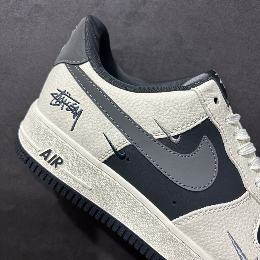 图片[6]-【定制版】Nk Air Force 1\’07 Low 斯图西联名-米灰三小勾 空军一号低帮休闲板鞋 KK1988-037rn#原楦头原纸板 原装鞋盒 定制五金配件 内置全掌气垫 原厂鞋底 r 尺码：36 36.5 37.5 38 38.5 39 40 40.5 41 42 42.5 43 44 44.5 45 编码：HXS310320-莆田鞋批发中心