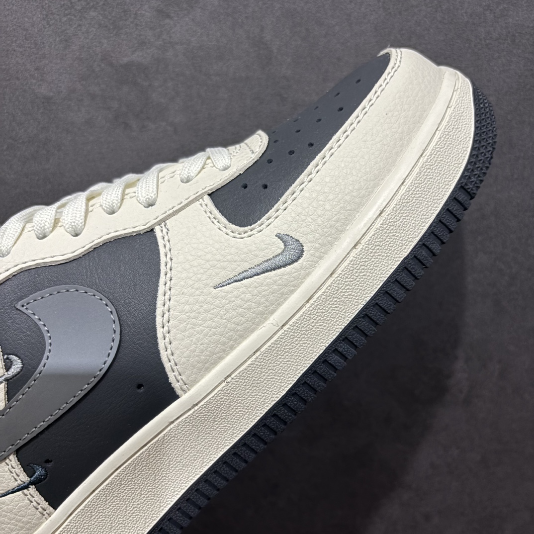 图片[5]-【定制版】Nk Air Force 1\’07 Low 斯图西联名-米灰三小勾 空军一号低帮休闲板鞋 KK1988-037rn#原楦头原纸板 原装鞋盒 定制五金配件 内置全掌气垫 原厂鞋底 r 尺码：36 36.5 37.5 38 38.5 39 40 40.5 41 42 42.5 43 44 44.5 45 编码：HXS310320-莆田鞋批发中心