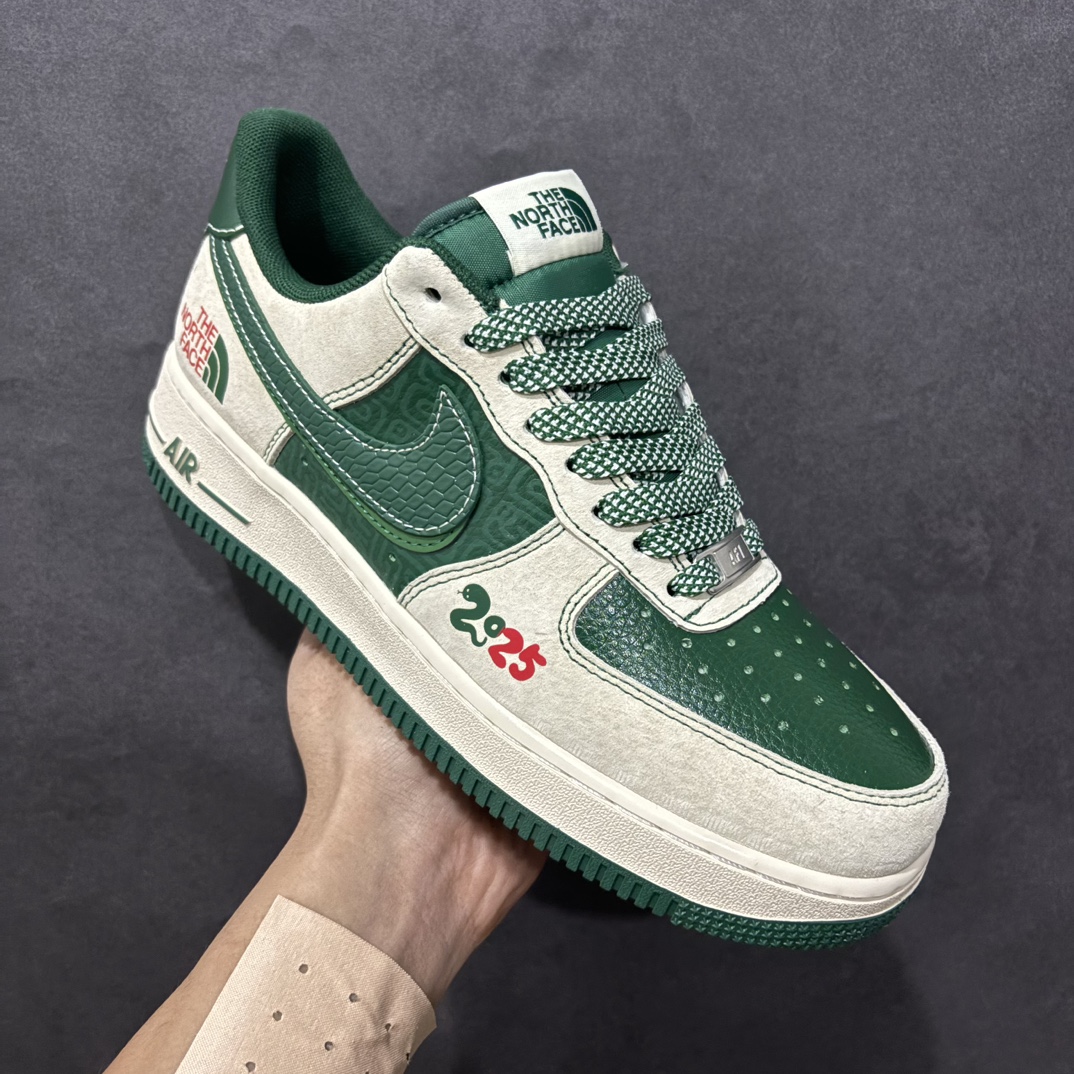 图片[3]-【定制版】Nk Air Force 1\’07 Low 北面联名 青蛇鳞 空军一号低帮休闲板鞋 DM6688-015rn#原楦头原纸板 原装鞋盒 定制五金配件 内置全掌气垫 原厂鞋底 r 尺码：36 36.5 37.5 38 38.5 39 40 40.5 41 42 42.5 43 44 44.5 45  编码：HXS310320-莆田鞋批发中心