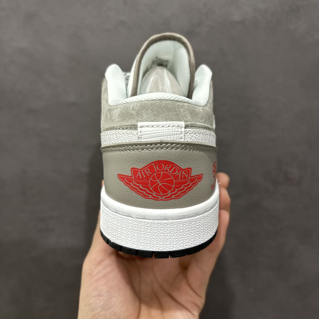 图片[4]-【定制版】Nike Jordan Air Jordan 1 BALENCIAGA联名n纯原大厂出品 极力推荐n定制鞋盒 大厂纯原品质出货超高清洁度 皮料切割干净无任何毛边 细节完美官方货号：XX2413 013nSize: 36 36.5 37.5 38 38.5 39 40 40.5 41 42 42.5 43 44 44.5 45 编码：CC280300-莆田鞋批发中心