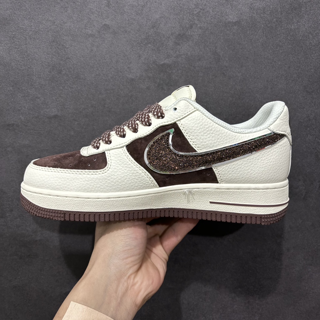 图片[2]-【定制版】Nike Air Force 1 Low 07 x The North Face 白棕小钩满天星n原楦头原纸板 打造纯正低帮空军版型 专注外贸渠道 全掌内置蜂窝气垫原盒配件 原厂中底钢印、拉帮完美官方货号：QY6818 526 Size：36 36.5 37.5 38 38.5 39 40 40.5 41 42 42.5 43 44 44.5 45 编码：HXS280300-莆田鞋批发中心