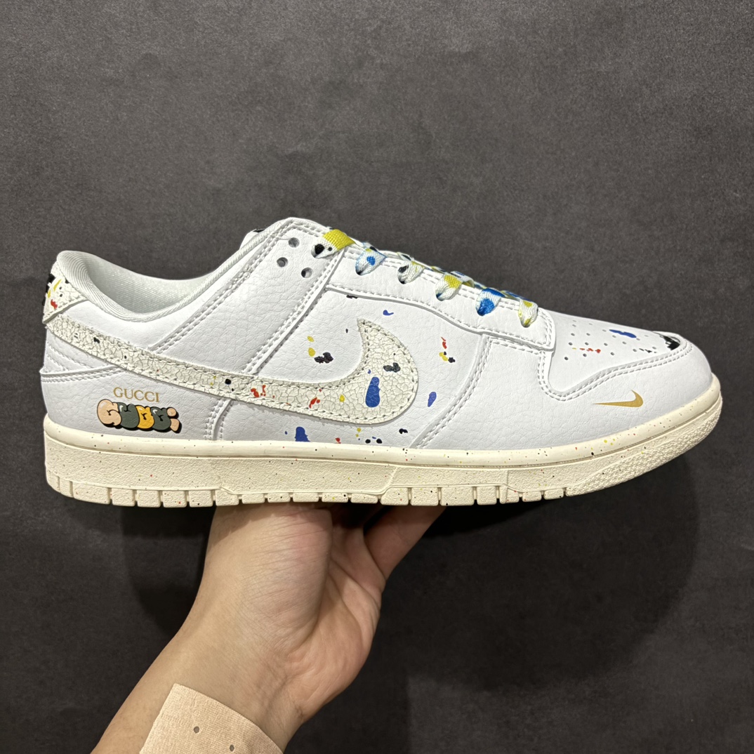 【定制版】Nk SB Dunk Low 古驰联名-喷墨白勾 周年高端定制 低帮休闲板鞋 #定制鞋盒 大厂纯原品质出货 超高清洁度 皮料切割干净无任何毛边 细节完美 货号：FC2025-305 尺码：36 36.5 37.5 38 38.5 39 40 40.5 41 42 42.5 43 44 44.5 45 编码：HXS260280-莆田鞋批发中心