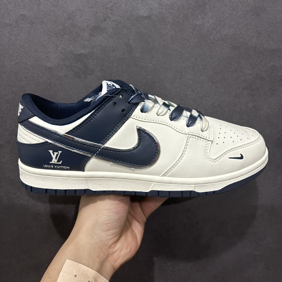 【定制版】Nk SB Dunk Low LV联名-米白道奇蓝 周年高端定制 低帮休闲板鞋n#定制鞋盒 大厂纯原品质出货 超高清洁度 皮料切割干净无任何毛边 细节完美货号：FC2025-301 尺码：36 36.5 37.5 38 38.5 39 40 40.5 41 42 42.5 43 44 44.5 45 编码：HXS260280-莆田鞋批发中心