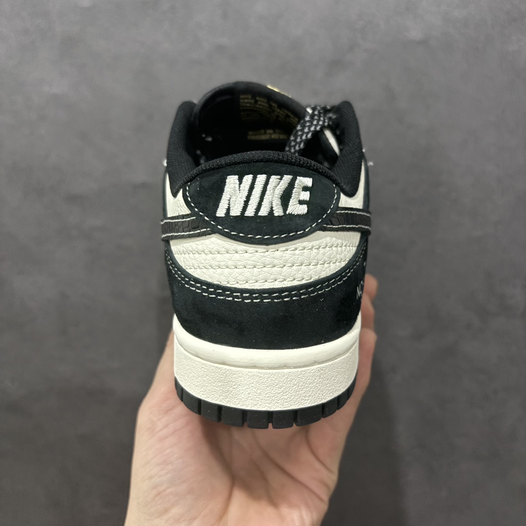 图片[4]-【定制版】Nk SB Dunk Low 北面蛇年系列 黑白黑勾 周年高端定制 低帮休闲板鞋 FC1688-210rn#定制鞋盒 大厂纯原品质出货 超高清洁度 皮料切割干净无任何毛边 细节完美 r 尺码：36 36.5 37.5 38 38.5 39 40 40.5 41 42 42.5 43 44 44.5 45  编码：HXS320340-莆田鞋批发中心