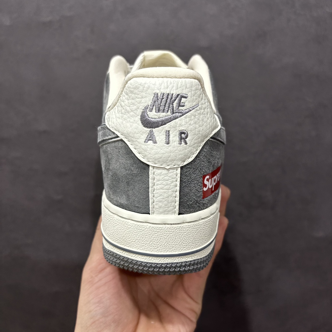 图片[4]-【公司级】海外限量发售NIke Air Force 1 \’07 Low “Supreme联名–灰勾红小标”空军一号 低帮 运动鞋 休闲鞋 折边针车 工艺难度大 原楦头原纸板 原装鞋盒 定制五金配件 内置全掌气垫 原厂鞋底货号：CH6336-510 尺码：36 36.5 37.5 38 38.5 39 40 40.5 41 42 42.5 43 44 44.5 45 编码：HXS310320-莆田鞋批发中心