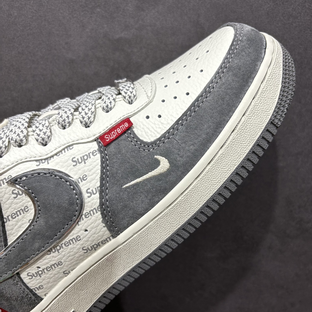 图片[5]-【公司级】海外限量发售NIke Air Force 1 \’07 Low “Supreme联名–灰勾红小标”空军一号 低帮 运动鞋 休闲鞋 折边针车 工艺难度大 原楦头原纸板 原装鞋盒 定制五金配件 内置全掌气垫 原厂鞋底货号：CH6336-510 尺码：36 36.5 37.5 38 38.5 39 40 40.5 41 42 42.5 43 44 44.5 45 编码：HXS310320-莆田鞋批发中心