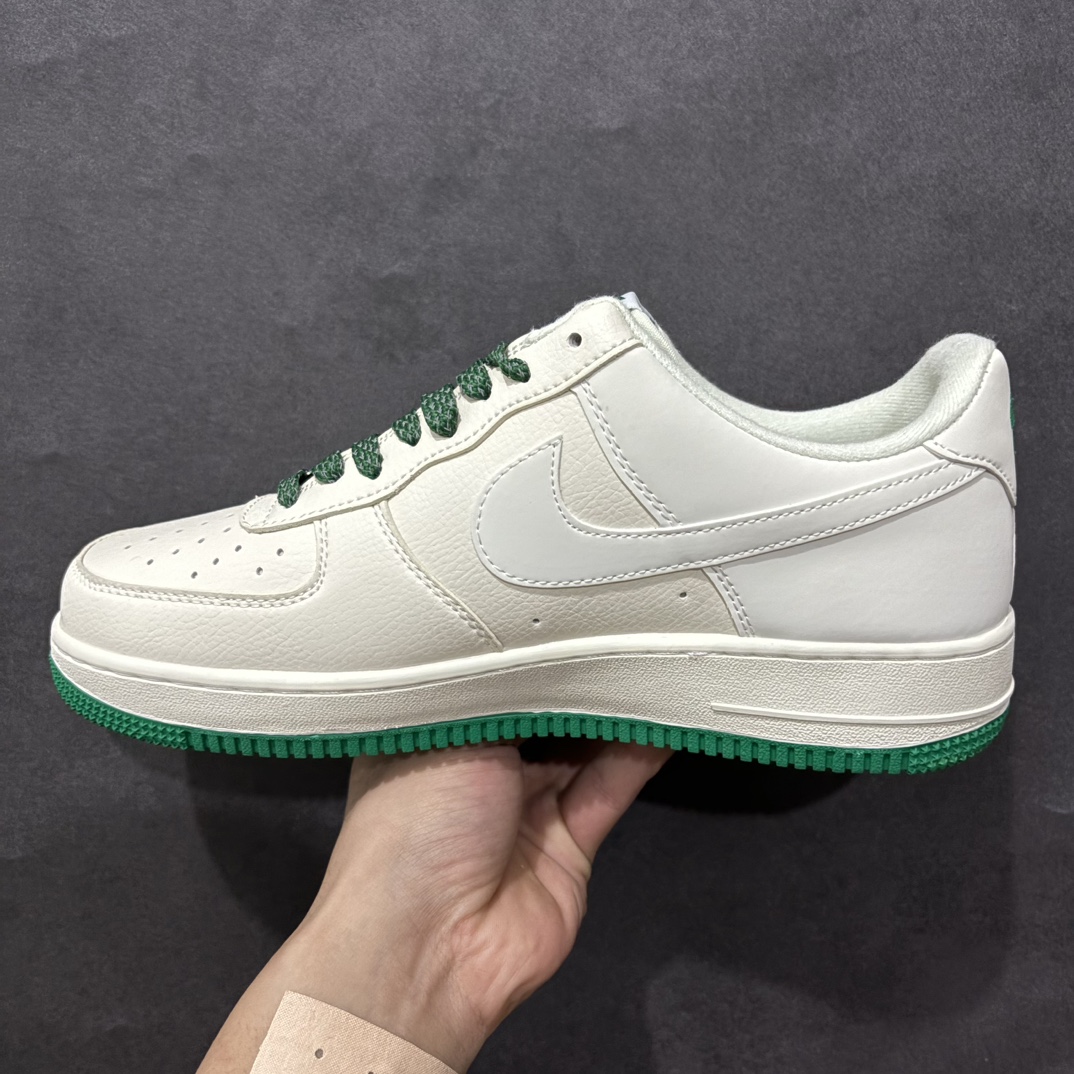 图片[2]-【特价福利】Nike Air Force 1 \’07 Low “Bape联名”空军一号 低帮 运动鞋 休闲鞋 折边针车 工艺难度大 原楦头原纸板 原装鞋盒 定制五金配件 内置全掌气垫 原厂鞋底货号：FG6688-102 Size：36 36.5 37.5 38 38.5 39 40 40.5 41 42 42.5 43 44 44.5 45 编码：CC190200-莆田鞋批发中心