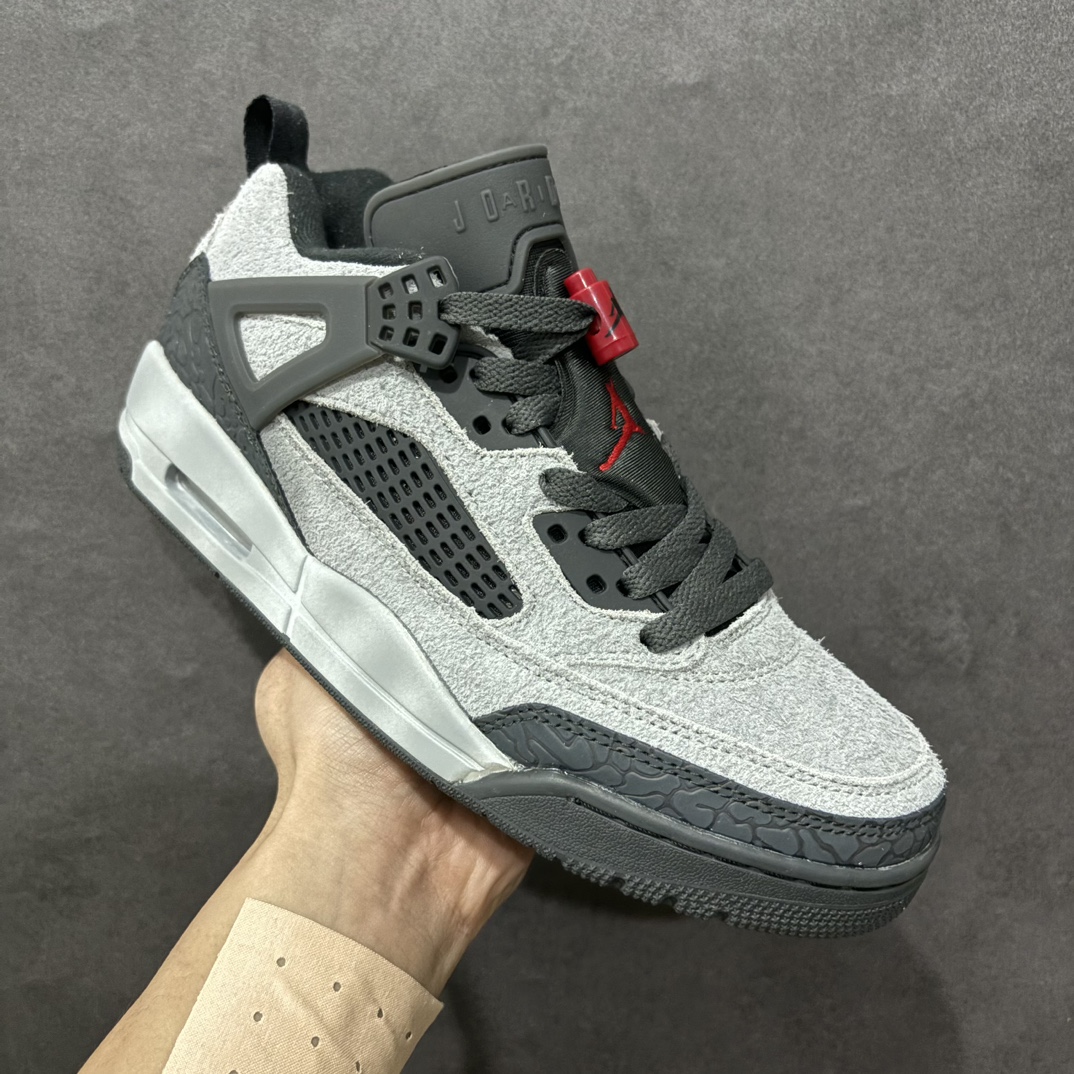 图片[3]-【公司级】Jordan Spizike Low AJ 3.5 斯派克李 乔丹合体元素 文化休闲板鞋n#整双鞋在 Air Jordan 5 Low 廓形的基础上，通过加入 AJ3 的爆裂纹和鞋底设计、AJ6 的鞋舌和鞋带束扣、AJ4 的鞋侧三角稳定贴片和鞋带孔等 货号： FQ1759-002 尺码：36 36.5 37.5 38 38.5 39 40 40.5 41 42 42.5 43 44 44.5 45 46 编码：MZ260280-莆田鞋批发中心