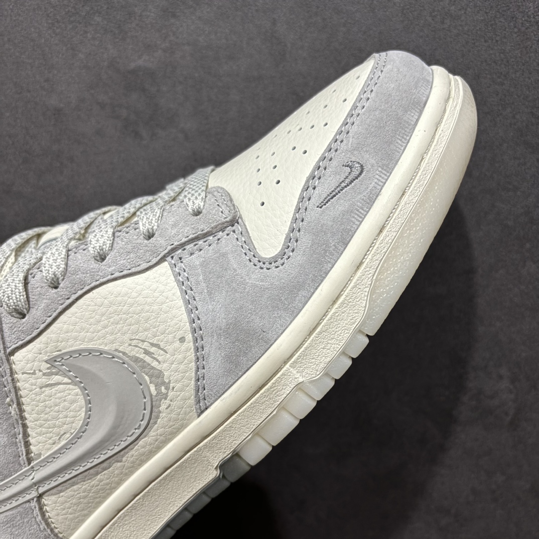 图片[5]-【定制版】Nike SB Dunk Low x The North Face x CDG 白灰小钩满天星n纯原大厂出品 极力推荐n原装头层材料 独家版型蒸餾加工n帶來的是更好的视觉和脚感体验n大厂纯原品质出货 清洁度 电绣工艺皮料切割干净无任何毛边 细节完美 官方货号：DM6868 017 尺码：36 36.5 37.5 38 38.5 39 40 40.5 41 42 42.5 43 44 44.5 45 编码：HXS320340-莆田鞋批发中心