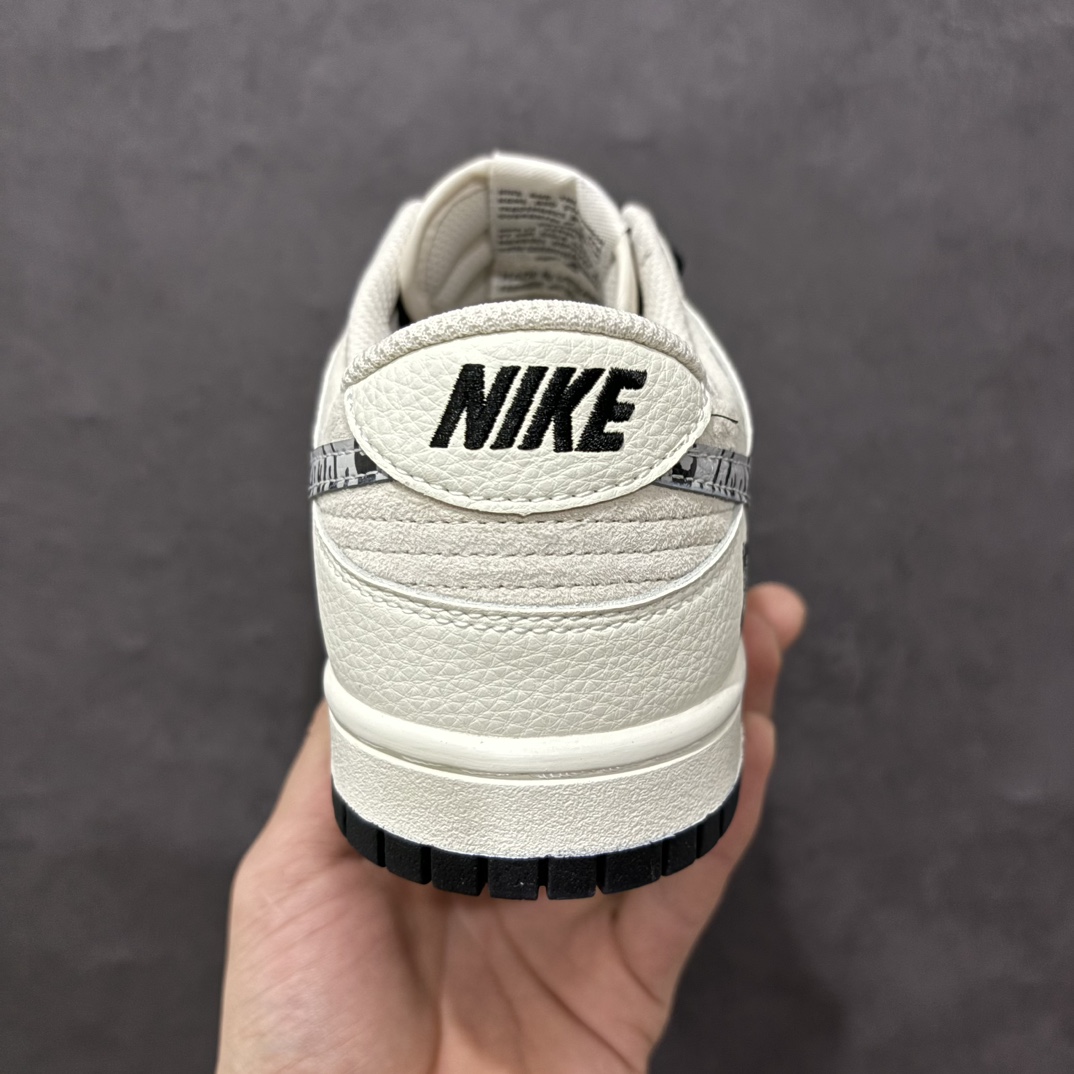 图片[4]-【定制版】Nike SB Dunk Low x UNDEFEATED 白黑小钩火焰涂鸦n纯原大厂出品 极力推荐n原装头层材料 独家版型蒸餾加工n帶來的是更好的视觉和脚感体验n大厂纯原品质出货 清洁度 电绣工艺皮料切割干净无任何毛边 细节完美 官方货号：DJ2024 068 尺码：36 36.5 37.5 38 38.5 39 40 40.5 41 42 42.5 43 44 44.5 45  编码：HXS320340-莆田鞋批发中心