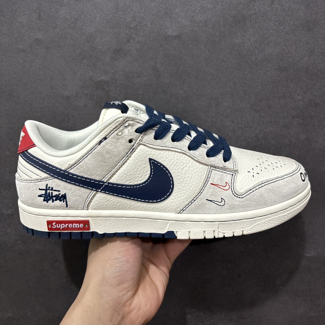 【定制版】Nike SB Dunk Low x Supreme x Stussy 米蓝双小钩n纯原大厂出品 极力推荐n原装头层材料 独家版型蒸餾加工n帶來的是更好的视觉和脚感体验n大厂纯原品质出货 清洁度 电绣工艺皮料切割干净无任何毛边 细节完美 官方货号：MM1089 032 尺码：36 36.5 37.5 38 38.5 39 40 40.5 41 42 42.5 43 44 44.5 45  编码：HXS320340-莆田鞋批发中心