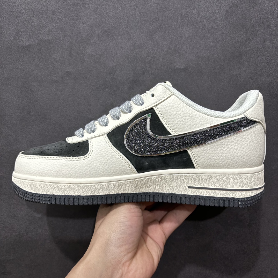 图片[2]-【定制版】Nike Air Force 1 Low 07 x The North Face 米黑小钩满天星n原楦头原纸板 打造纯正低帮空军版型 专注外贸渠道 全掌内置蜂窝气垫原盒配件 原厂中底钢印、拉帮完美官方货号：QY6818 527 Size：36 36.5 37.5 38 38.5 39 40 40.5 41 42 42.5 43 44 44.5 45 编码：CC280300-莆田鞋批发中心