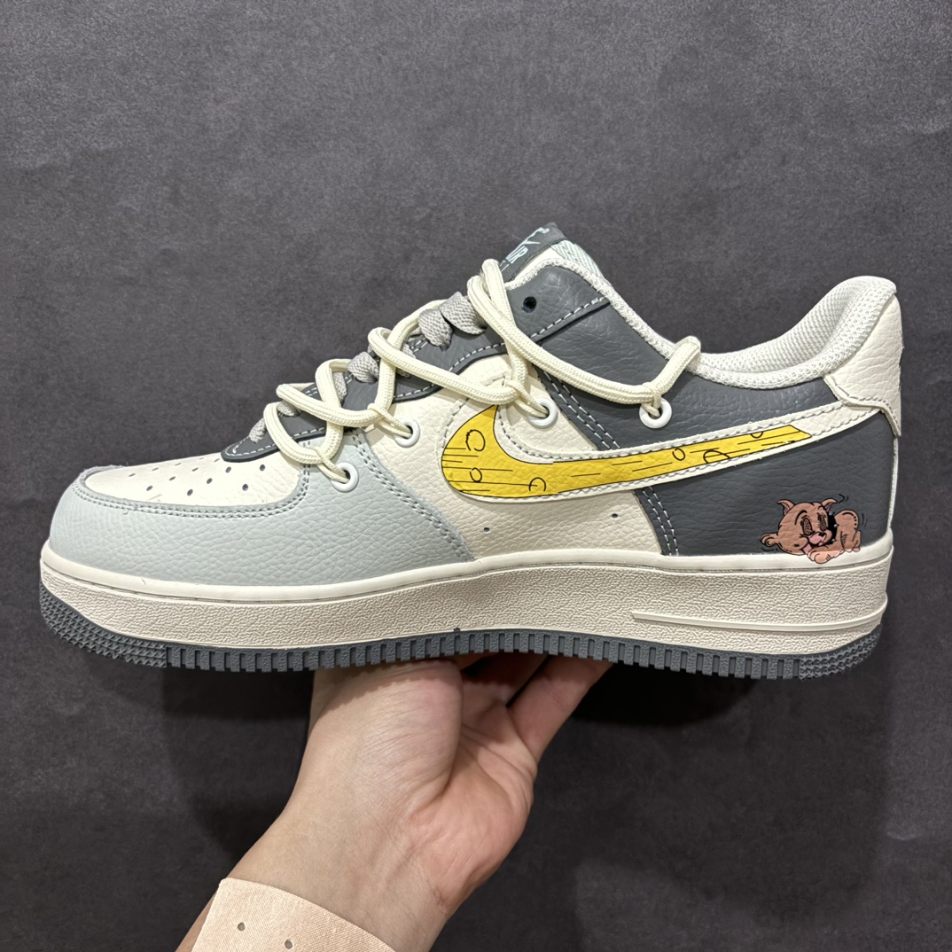 图片[2]-【公司级】Nike Air Force 1 Low 07 猫和老鼠涂鸦 米蓝绑带n原楦头原纸板 打造纯正低帮空军版型 专注外贸渠道 全掌内置蜂窝气垫原盒配件 原厂中底钢印、拉帮完美官方货号：KS6896 555 Size：36 36.5 37.5 38 38.5 39 40 40.5 41 42 42.5 43 44 44.5 45 编码：HXS310320-莆田鞋批发中心