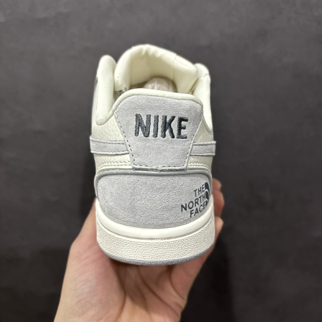 图片[4]-【定制版】Nike Court Vision Low x The North Face 白灰小钩满天星n休闲运动板鞋低帮百搭透气休闲运动板鞋，经典耐用的设计n兼顾舒适脚感和出众风范，演绎匠心之作n结构性的支撑贴合感结合复古篮球设计，塑就场外全明星风范官方货号: FD5188 119n码数：36 36.5 37.5 38 38.5 39 40 40.5 41 42 42.5 43 44 44.5 45 编码：CC260280-莆田鞋批发中心