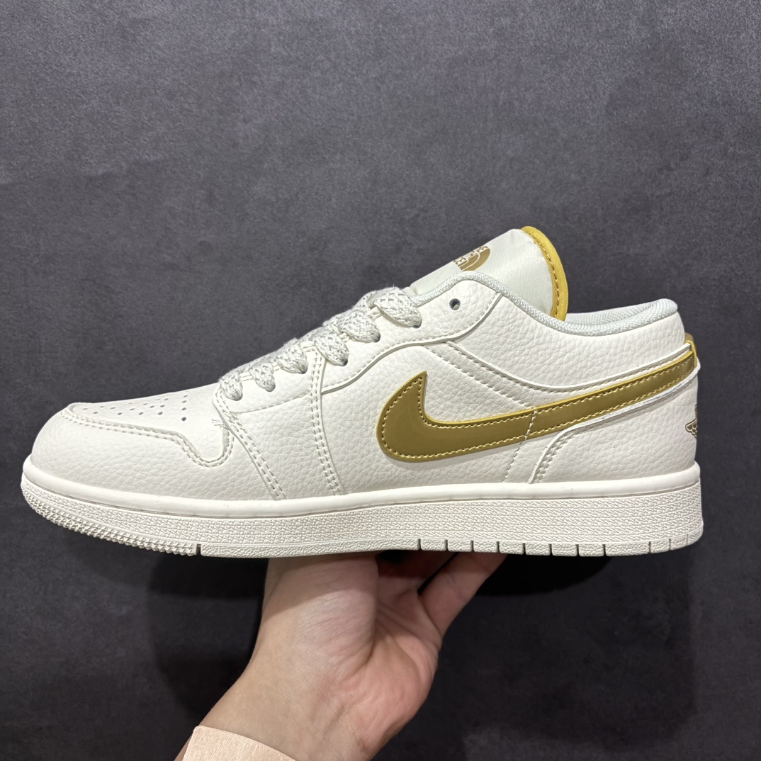 图片[2]-【定制版】Air Jordan 1 Retro Low x The North Face 白金小钩满天星n官方同步新色 原装级产物n拒绝公底 立体鞋型 细节完美 高清洁度购置公司同步原材料 原汁原味 忠于原版 货号：XX2419 019n码数：36 36.5 37.5 38 38.5 39 40 40.5 41 42 42.5 43 44 44.5 45 编码：CC280300-莆田鞋批发中心