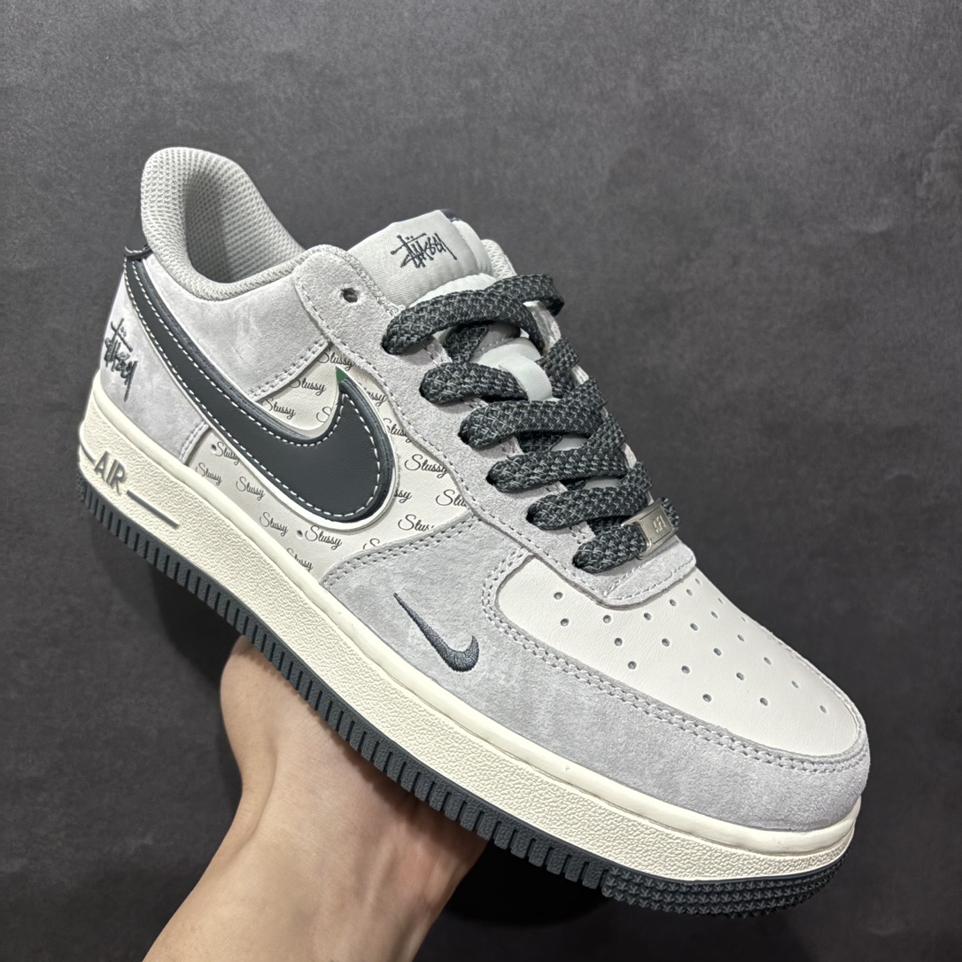 图片[3]-【定制版】Nike Air Force 1 Low 07 x Stussy 白灰小钩满天星n原楦头原纸板 打造纯正低帮空军版型 专注外贸渠道 全掌内置蜂窝气垫原盒配件 原厂中底钢印、拉帮完美官方货号：XZ6188 911 Size：36 36.5 37.5 38 38.5 39 40 40.5 41 42 42.5 43 44 44.5 45 编码：37-莆田鞋批发中心