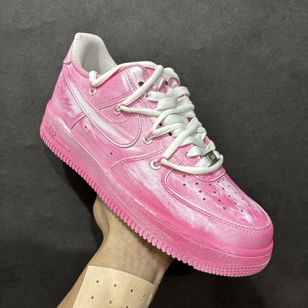 图片[3]-【公司级】Nk Air Force 1\’07 Low 迷幻粉 空军一号低帮休闲板鞋 YY2024-727rn#用玫粉色铺色，运用粉刷手法，作出渐变艺术效果，再加上双鞋带，整体简约高级，颜色鲜艳又耐看。r 尺码：36 36.5 37.5 38 38.5 39 40 40.5 41 42 42.5 43 44 44.5 45 编码：HXS310320-莆田鞋批发中心