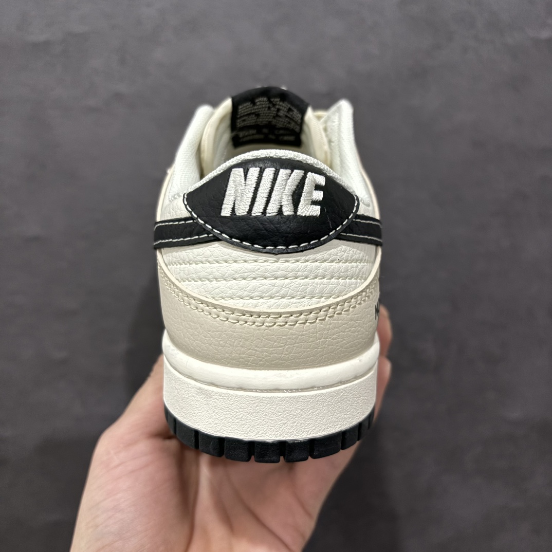 图片[4]-【定制版】NIKE SB Dunk Low x The North Face 白黑米小钩n公司级出品 极力推荐n原装头层材料 独家版型蒸餾加工n帶來的是更好的视觉和脚感体验n大厂纯原品质出货 清洁度 电绣工艺皮料切割干净无任何毛边 细节完美官方货号：XX9933 033 尺码： 36 36.5 37.5 38 38.5 39 40 40.5 41 42 42.5 43 44 44.5 45 编码：CC280300-莆田鞋批发中心