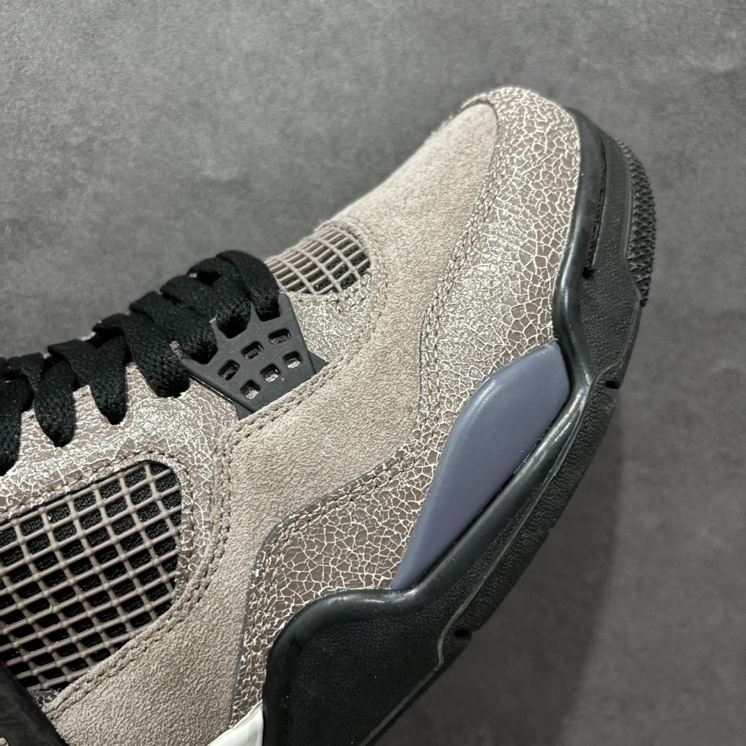 图片[5]-【头层跑量版】Air Jordan AJ4 Retro 系列n区分市面的各种假特价n全头层皮料 大底有正确刷漆n真材实料 做工扎实 拒绝劣质品质n原纸板楦头开发 完美鞋型 鞋柜必备鞋款 终端现货供应品质可见 真正好货福利白菜价💪🏻 尺码：40-46含半码 编码：WE260280-莆田鞋批发中心