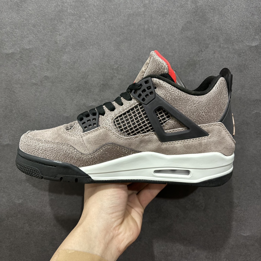 图片[2]-【头层跑量版】Air Jordan AJ4 Retro 系列n区分市面的各种假特价n全头层皮料 大底有正确刷漆n真材实料 做工扎实 拒绝劣质品质n原纸板楦头开发 完美鞋型 鞋柜必备鞋款 终端现货供应品质可见 真正好货福利白菜价💪🏻 尺码：40-46含半码 编码：WE260280-莆田鞋批发中心