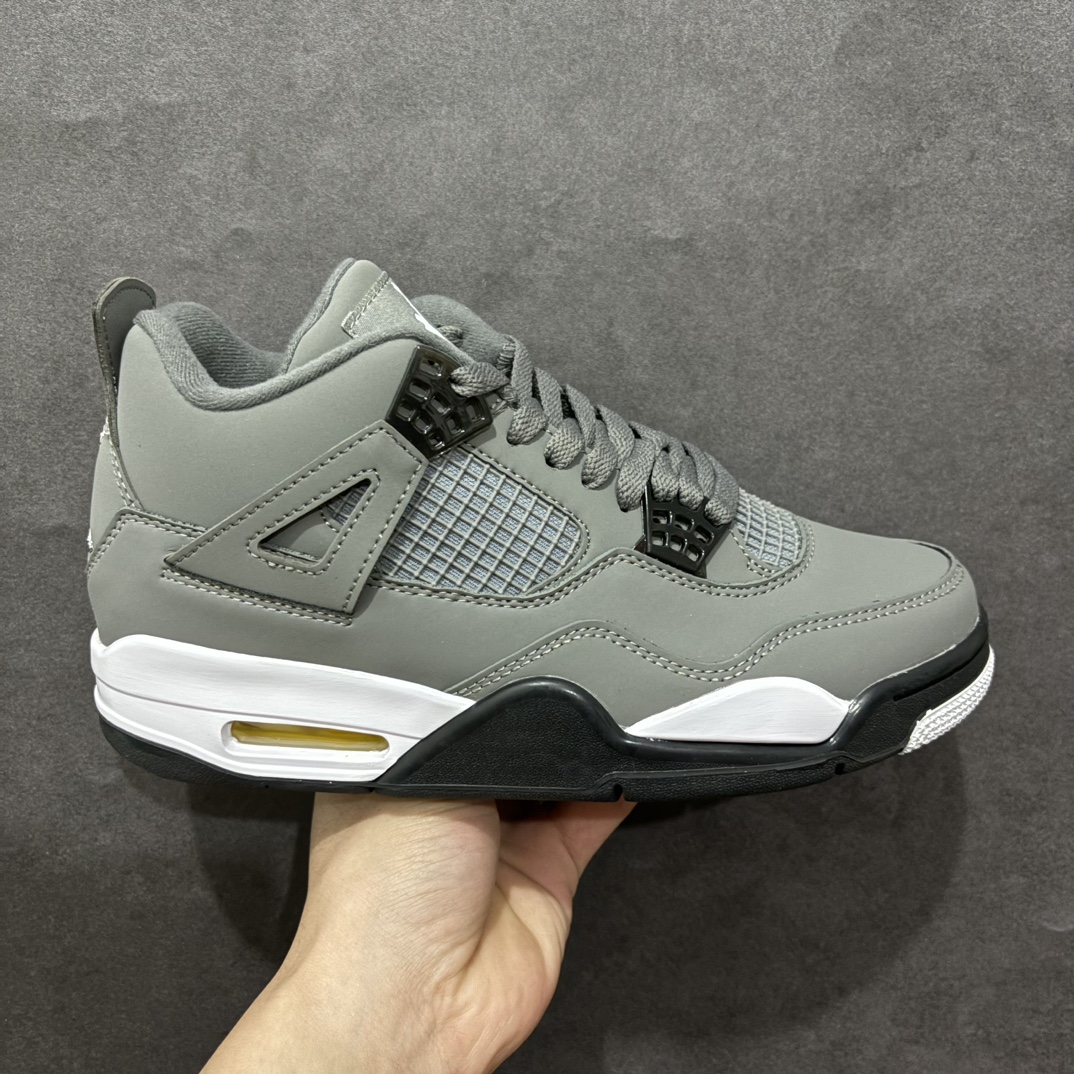 【头层跑量版】Air Jordan AJ4 Retro 系列n区分市面的各种假特价n全头层皮料 大底有正确刷漆n真材实料 做工扎实 拒绝劣质品质n原纸板楦头开发 完美鞋型 鞋柜必备鞋款 终端现货供应品质可见 真正好货福利白菜价💪🏻 尺码：40-46含半码 编码：WE260280-莆田鞋批发中心