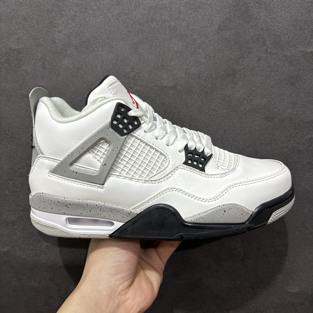 【头层跑量版】Air Jordan AJ4 Retro 系列n区分市面的各种假特价n全头层皮料 大底有正确刷漆n真材实料 做工扎实 拒绝劣质品质n原纸板楦头开发 完美鞋型 鞋柜必备鞋款 终端现货供应品质可见 真正好货福利白菜价💪🏻 尺码：40-46含半码 编码：WE260280-莆田鞋批发中心