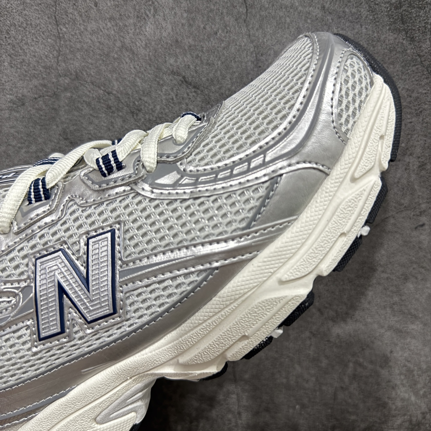 200 New Balance NB740系列复古老爹风休闲运动慢跑鞋 U740GC2