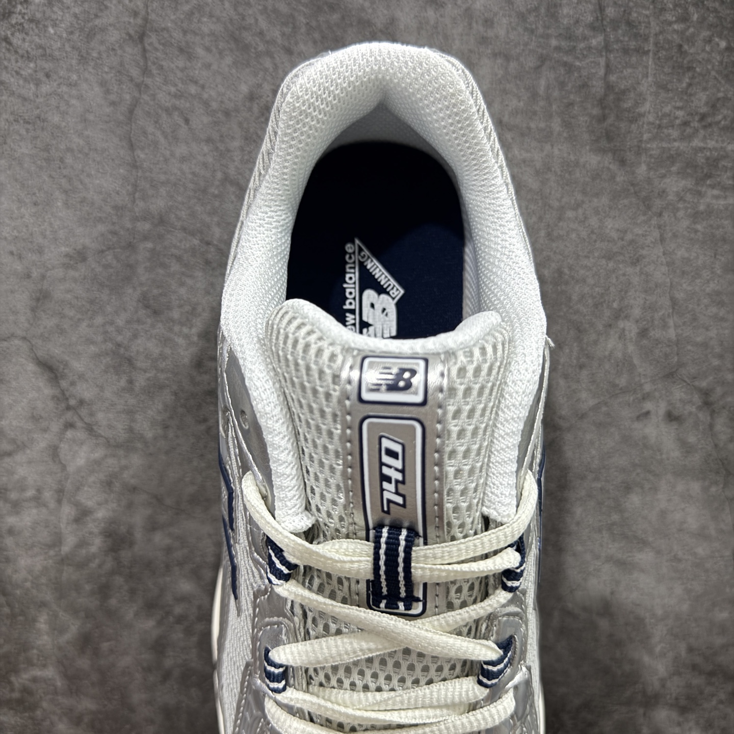 200 New Balance NB740系列复古老爹风休闲运动慢跑鞋 U740GC2