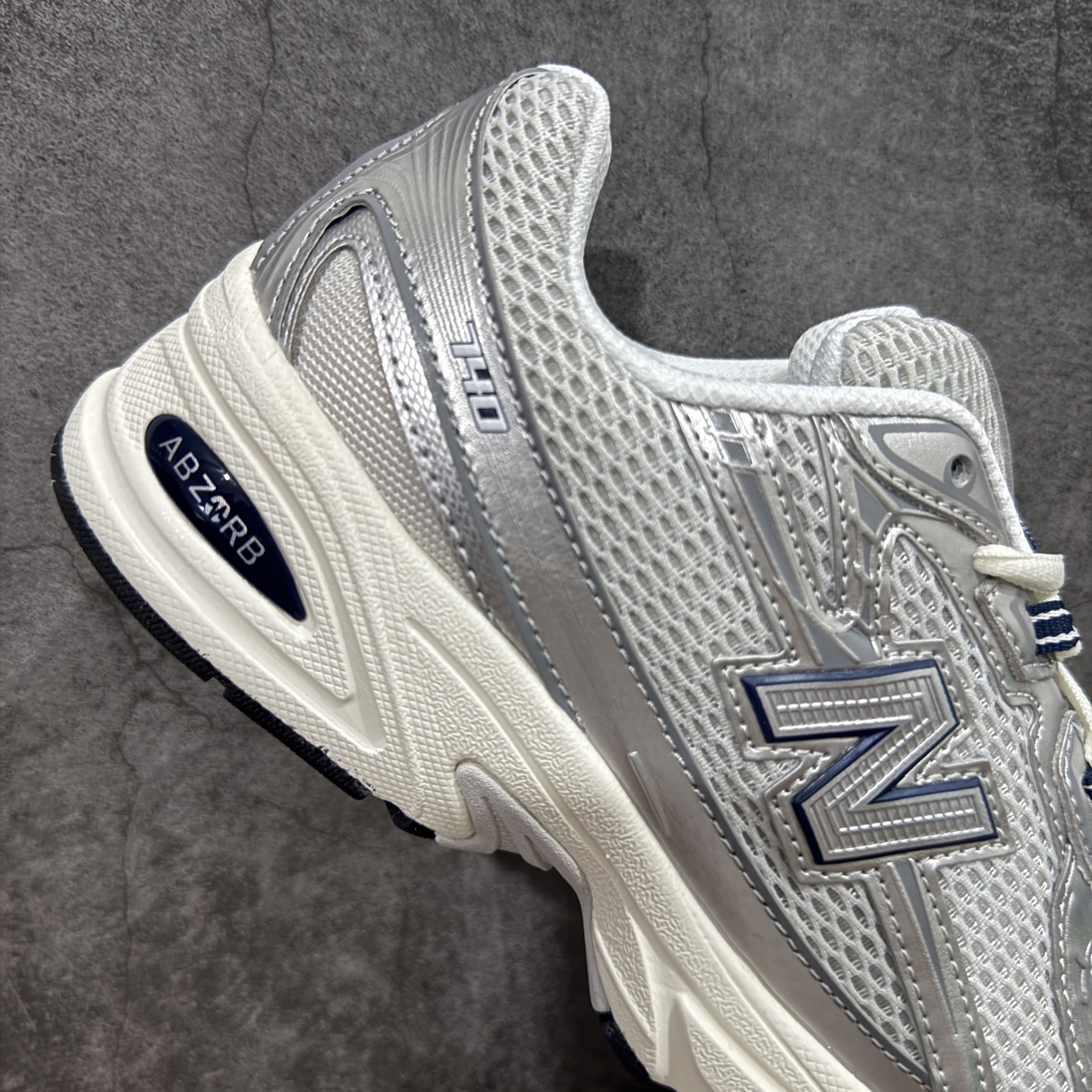 200 New Balance NB740系列复古老爹风休闲运动慢跑鞋 U740GC2