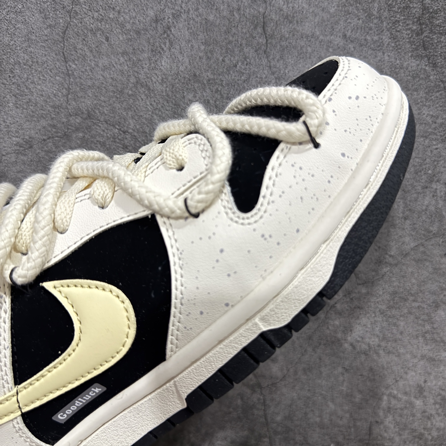 260 YC纯原NK Dunk Low 奶酪小熊猫 DD1391-100