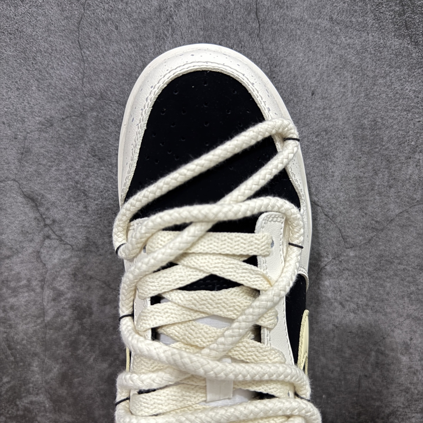 260 YC纯原NK Dunk Low 奶酪小熊猫 DD1391-100