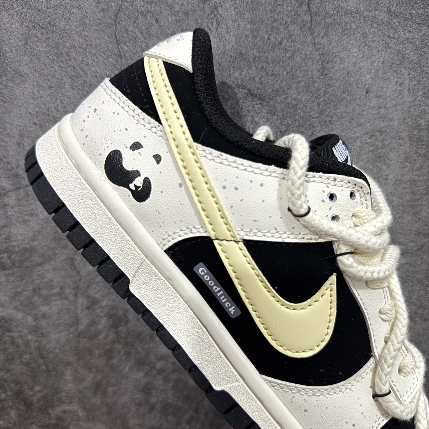 260 YC纯原NK Dunk Low 奶酪小熊猫 DD1391-100