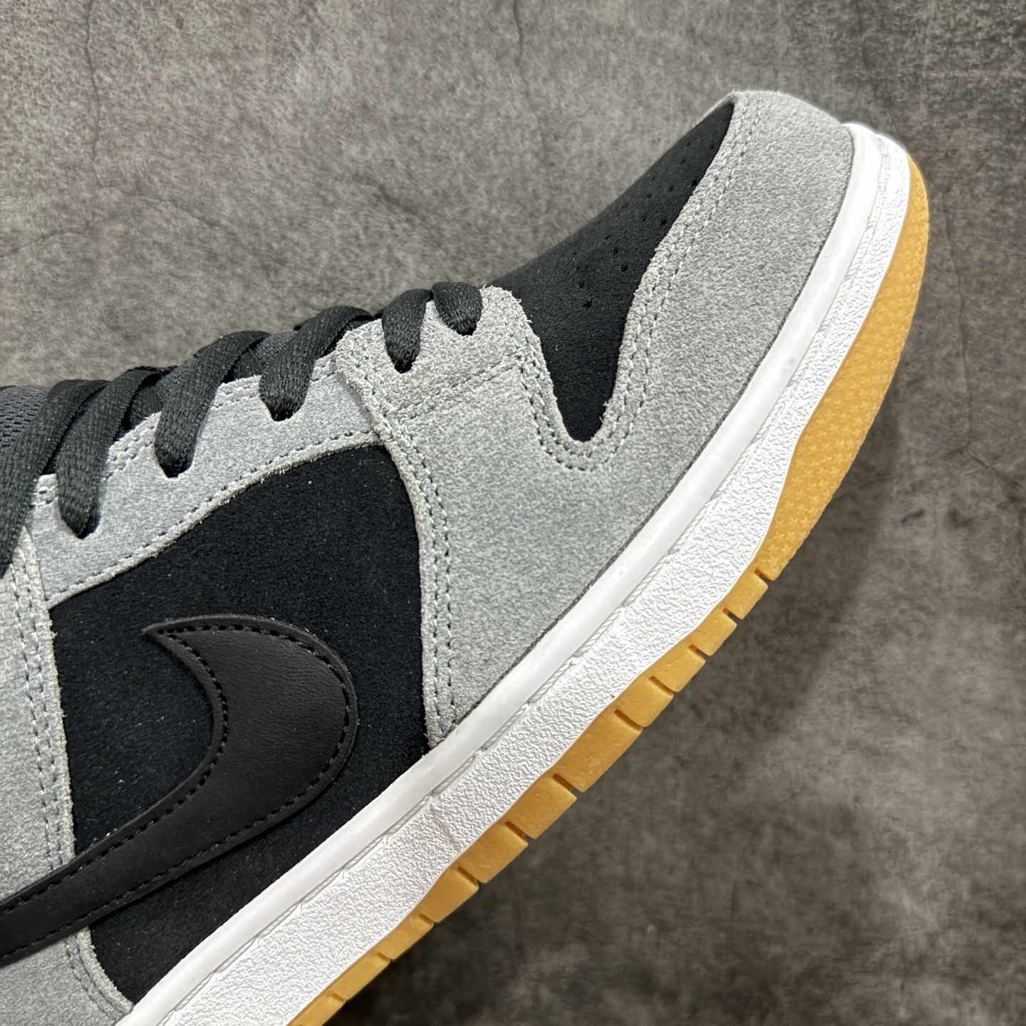 240 纯原Z版Nike SB Dunk Low Dunk SB 黑灰生胶 灰黑色 低帮运动休闲滑板鞋 HF3063-001
